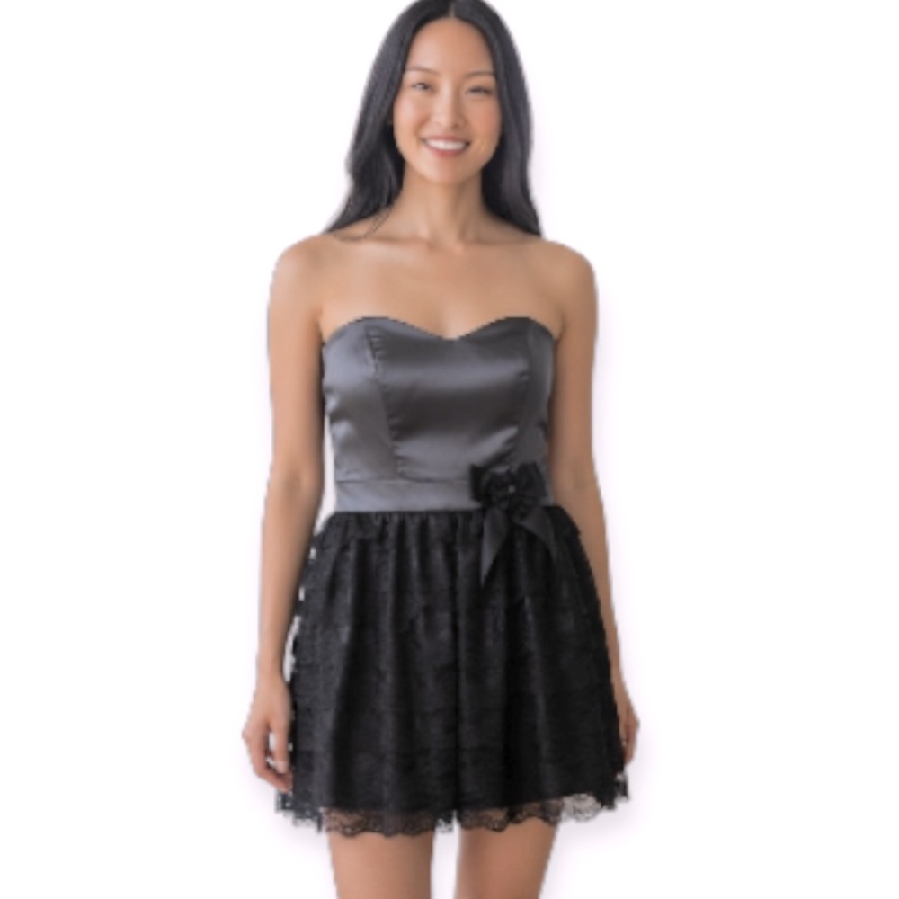 Trixxi Junior's Strapless Satin Lace Mini‎ layered Dress​​